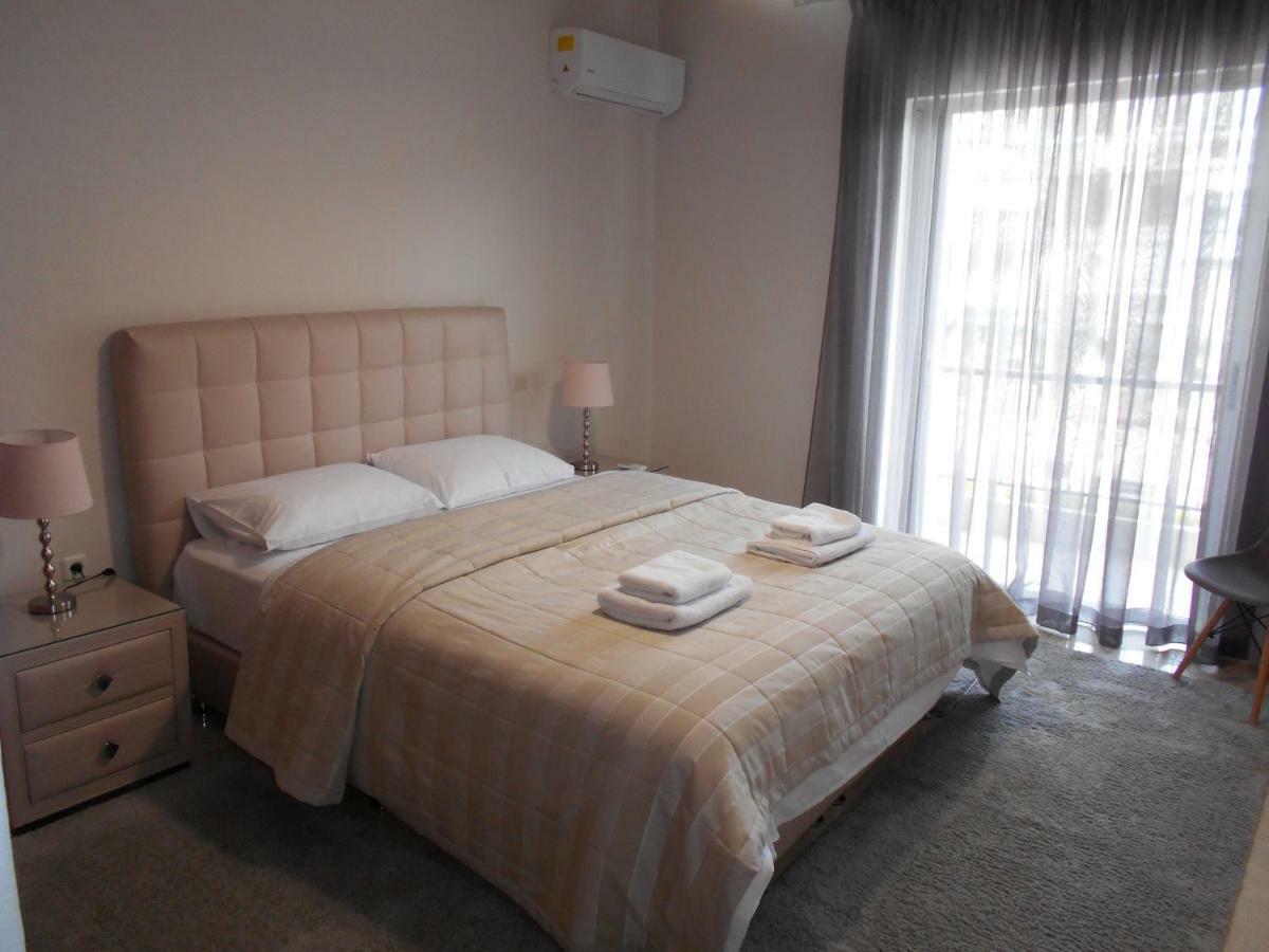 Meteora Deluxe Apartment / Amazing View 칼람파카 외부 사진